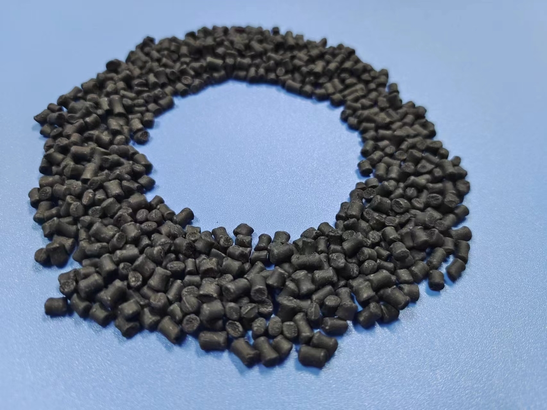 Black Anti moisture Masterbatch for Reduced Foam and Enhanced Surface Finish in Plastics